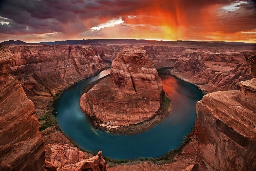 stormy night at horseshoe bend